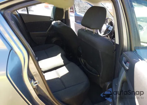 2013 Mazda Mazda3 I Sport from USA, damaged, VIN JM1BL1U78D1720028